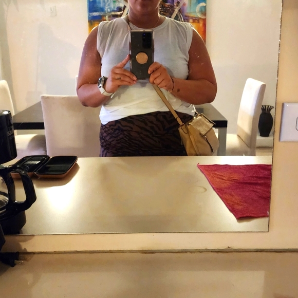 Meet your Posher, Yasmin - Picture 1 of 1